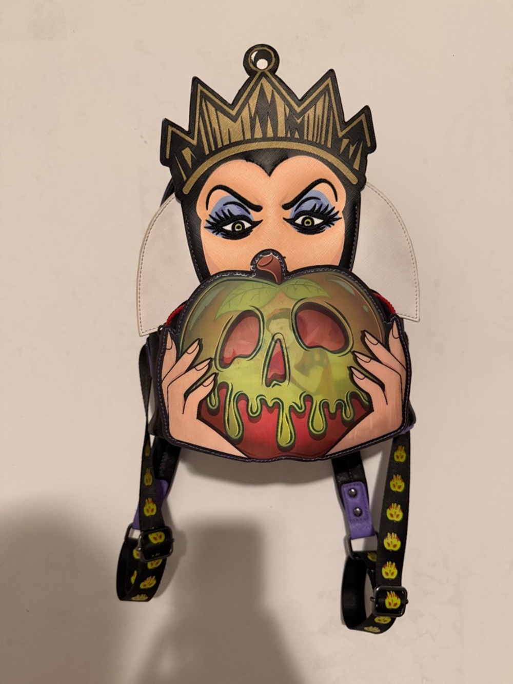 Lenticular Loungefly Evil Queen Lenticular Backpack + Wallet Set